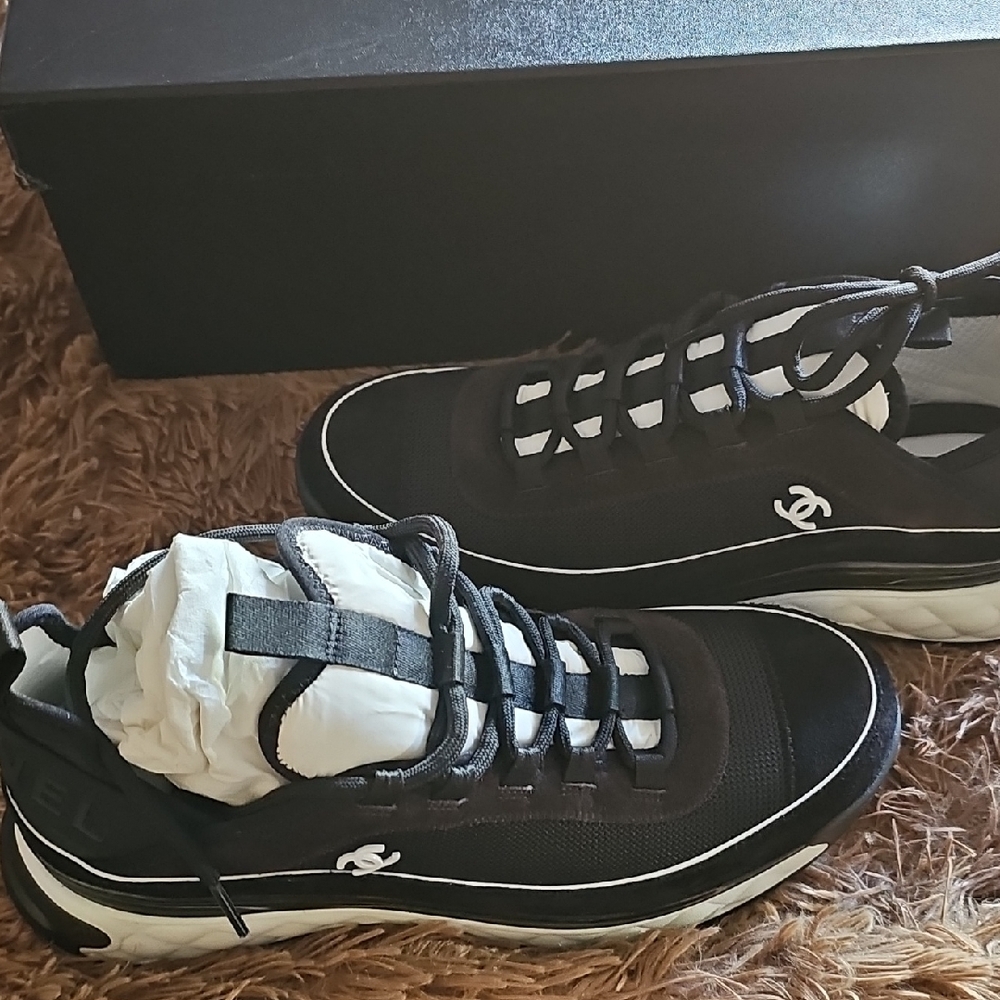 Chanel Black Sneakers with Box - Picture 3 of 6
